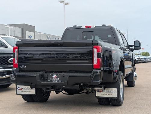 2025 Ford F-350 Platinum