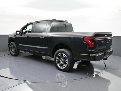 2023 Ford F-150 Lightning Platinum