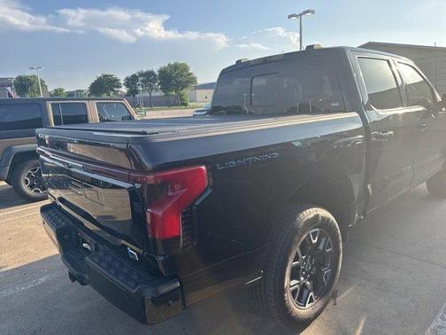2023 Ford F-150 Lightning Platinum