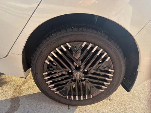 2024 Nissan Leaf SV PLUS