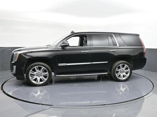 2017 Cadillac Escalade Luxury