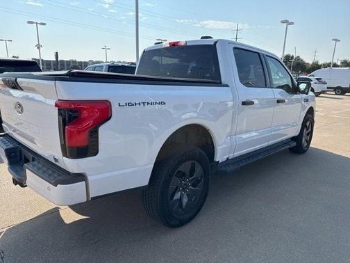 2024 Ford F-150 Lightning XLT