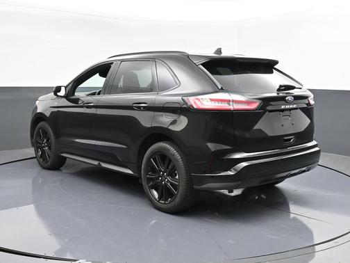 2023 Ford Edge ST Line
