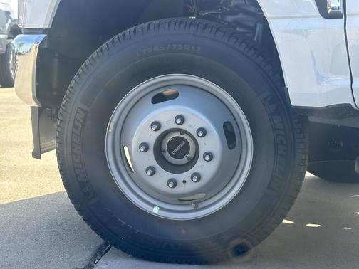 2025 Ford F-350 XLT