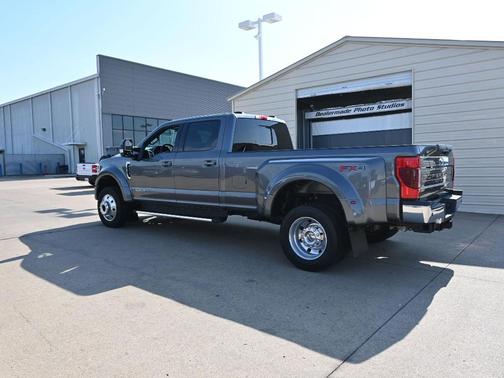 2022 Ford F-450 Lariat