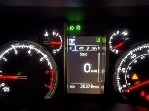 2022 Toyota 4Runner TRD Off Road