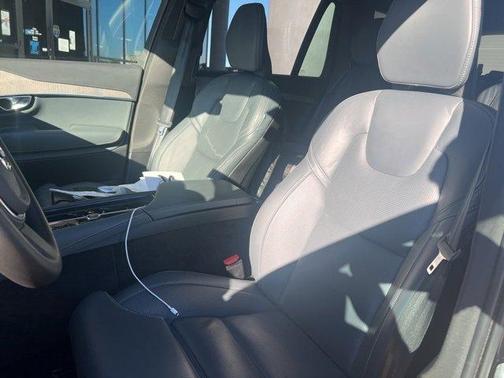 2023 Volvo XC90 B6 Ultimate 7-Seater