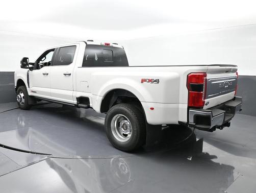 2025 Ford F-350 King Ranch