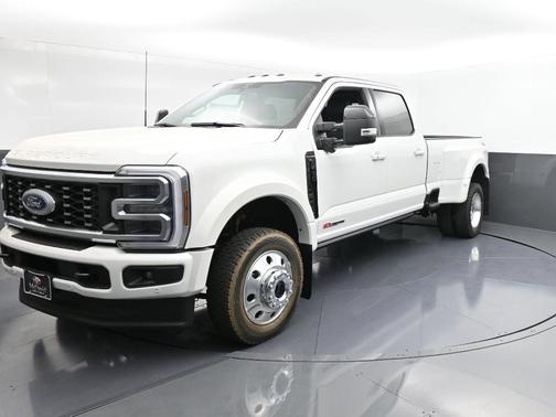 2026 Ford F-450 Platinum