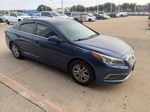 2017 Hyundai SONATA SE