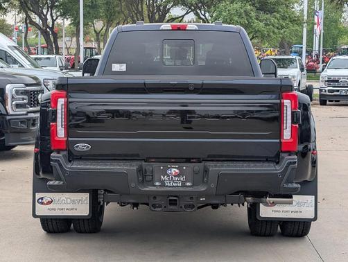 2025 Ford F-350 Platinum