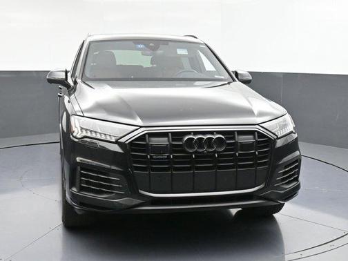 2023 Audi Q7 55 Premium Plus