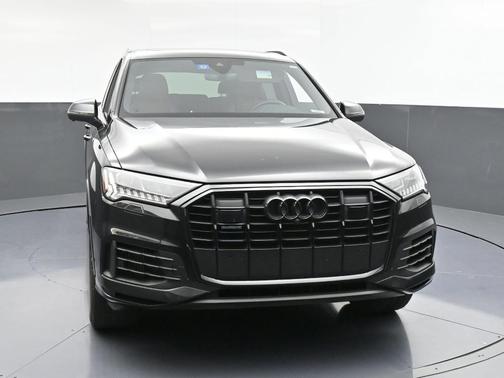 2023 Audi Q7 55 Premium Plus
