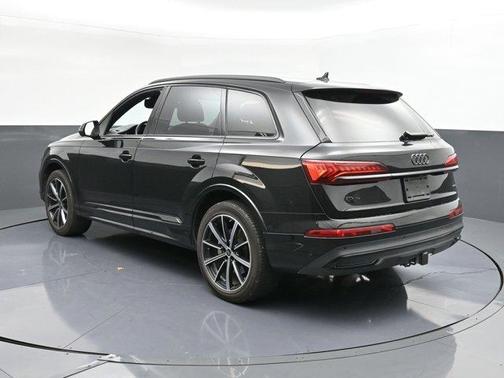2023 Audi Q7 55 Premium Plus
