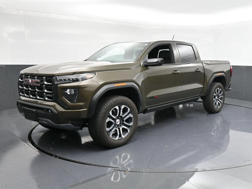 2024 GMC Canyon AT4