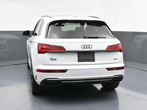 2025 Audi Q5 45 S line quattro Premium
