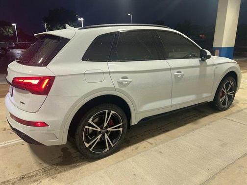 2025 Audi Q5 45 S line quattro Premium