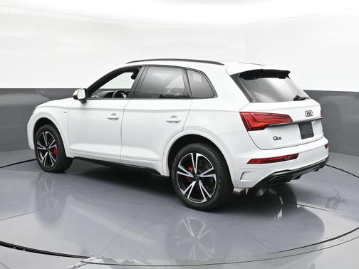 2025 Audi Q5 45 S line quattro Premium