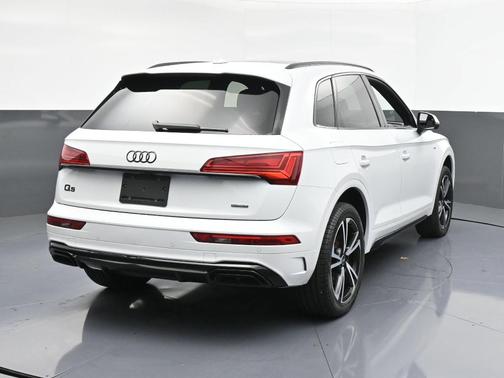 2025 Audi Q5 45 S line quattro Premium