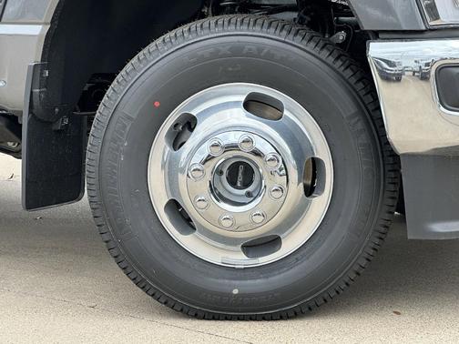 2025 Ford F-350 Lariat Super Duty