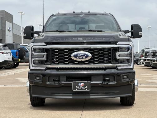2025 Ford F-350 Platinum