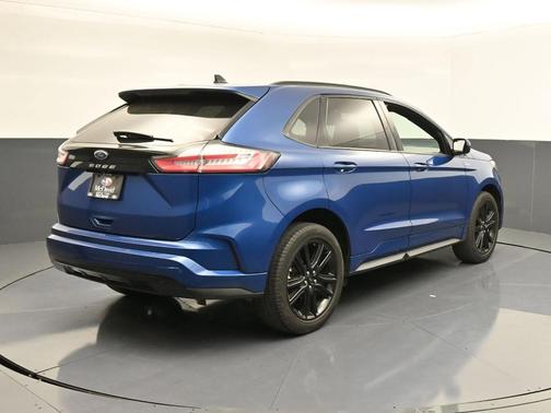 2022 Ford Edge ST Line