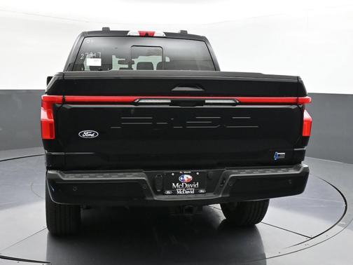 2025 Ford F-150 Lightning LARIAT