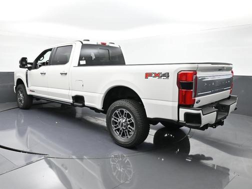 2025 Ford F-350 Platinum