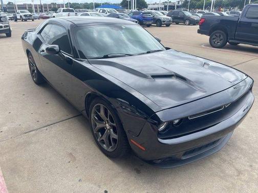 2016 Dodge Challenger SXT