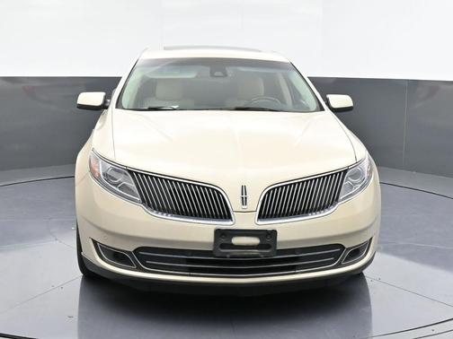 2015 Lincoln MKS Base