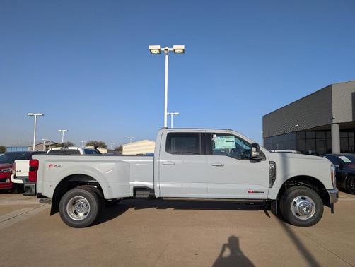 2025 Ford F-350 Lariat Super Duty