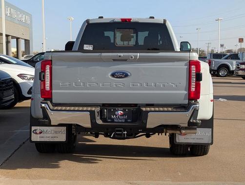 2025 Ford F-350 Lariat Super Duty