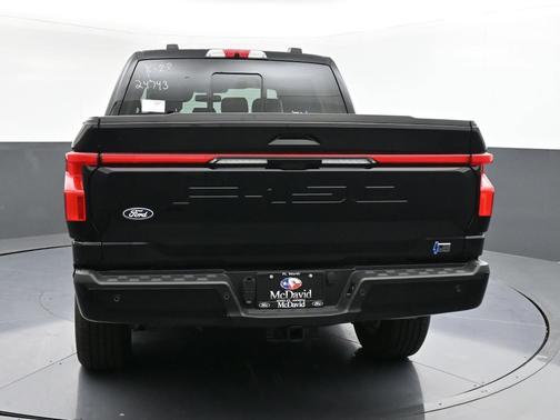 2025 Ford F-150 Lightning LARIAT