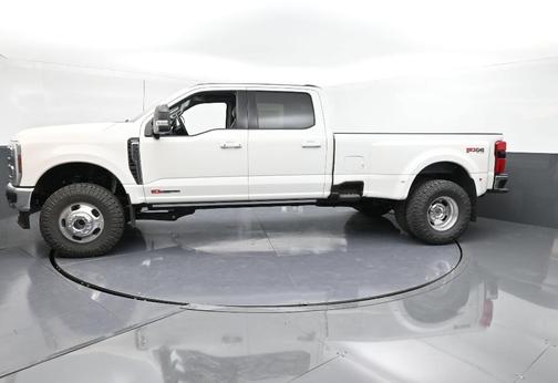 2025 Ford F-350 Lariat Super Duty