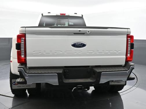 2025 Ford F-350 Lariat Super Duty