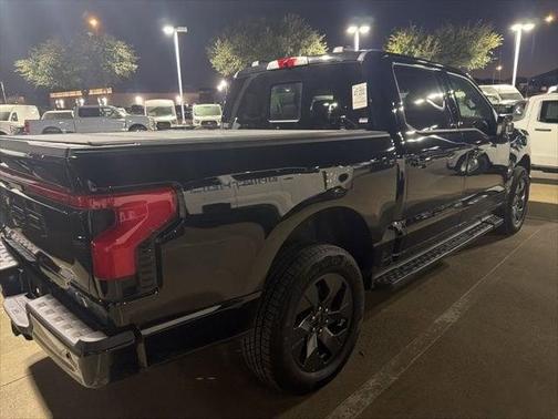 2025 Ford F-150 Lightning LARIAT