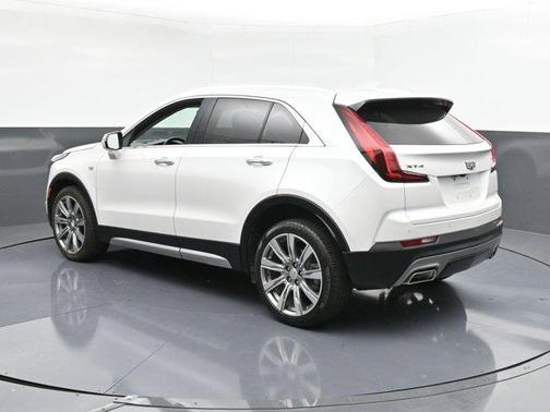 2022 Cadillac XT4 Premium Luxury