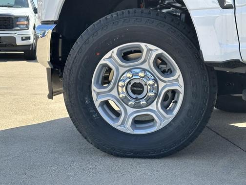 2025 Ford F-350 XLT