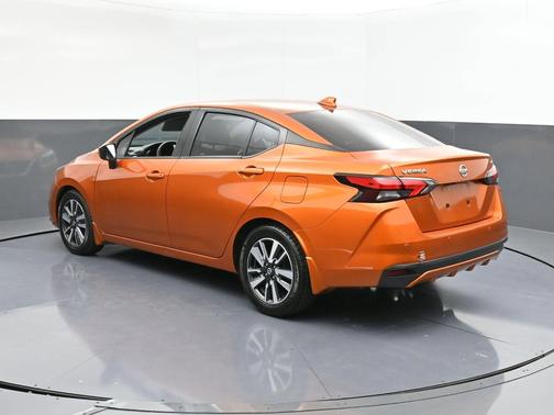 2022 Nissan Versa 1.6 SV