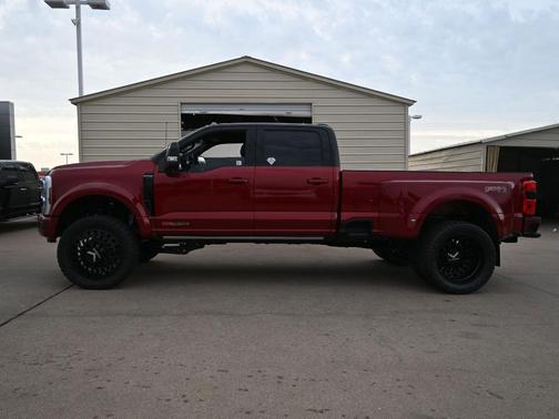 2025 Ford F-450 Platinum