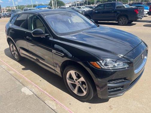 2017 Jaguar F-PACE 35t Premium