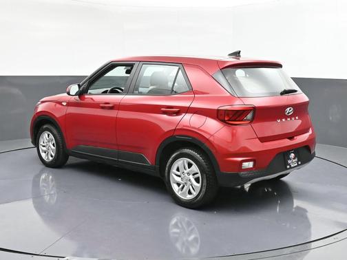 2021 Hyundai VENUE SE