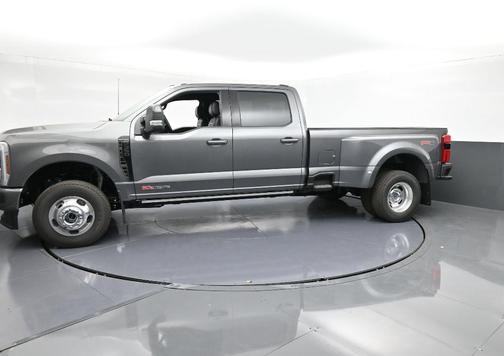 2025 Ford F-350 Platinum