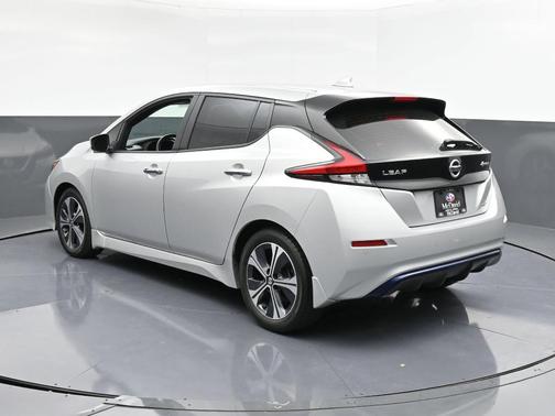 2022 Nissan Leaf SV