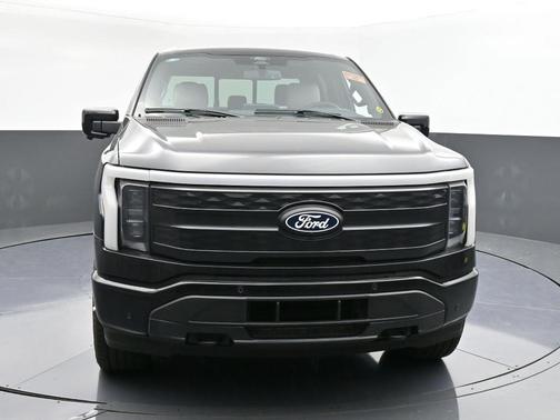 2025 Ford F-150 Lightning Platinum