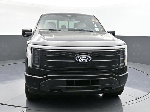 2025 Ford F-150 Lightning Platinum