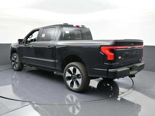 2025 Ford F-150 Lightning Platinum