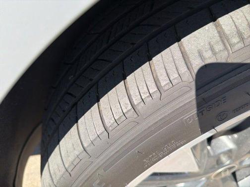 2024 Audi Q4 e-tron 55 quattro Premium