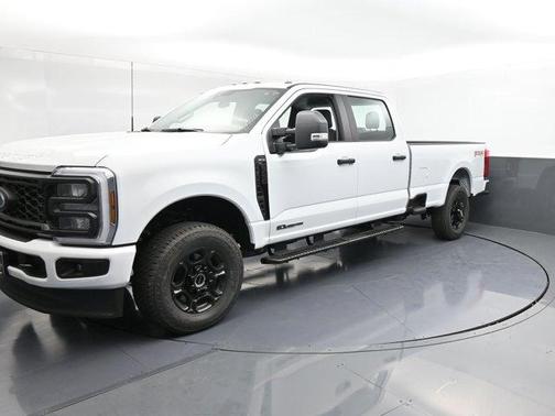 Oxford White 2026 Ford F-250 XL Truck