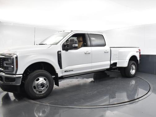 2025 Ford F-350 Lariat Super Duty